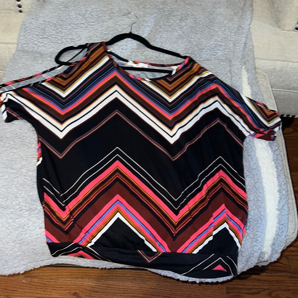 Venus tunic cold shoulder top